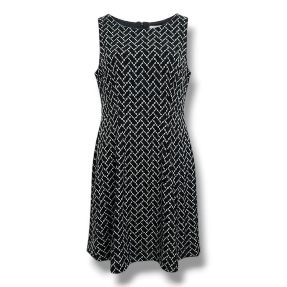 Jones New York Signature Women’s Black & White Textured Sleeveless Sheath Dress